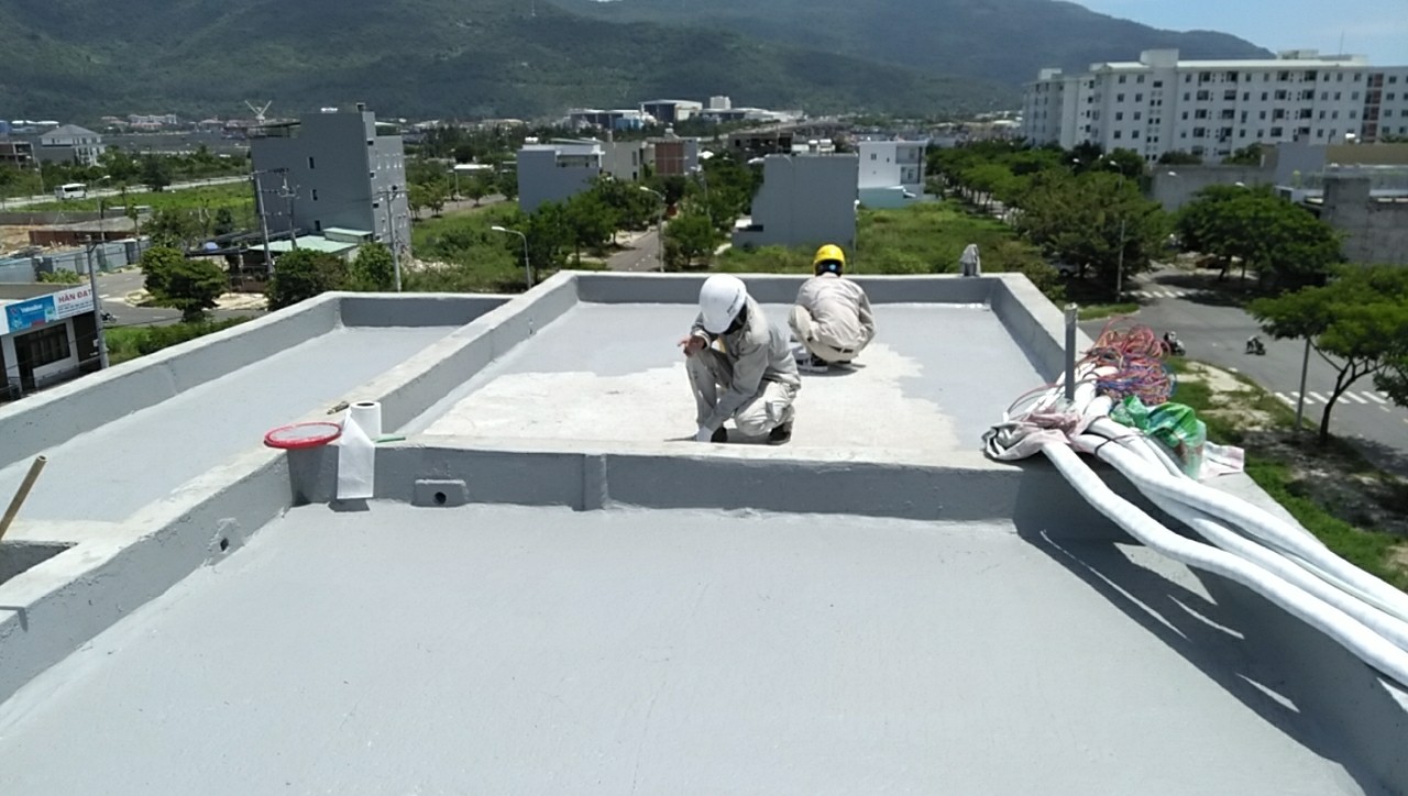 Chống thấm trần nhà cho nhà anh Tiến tại Hòa Khánh Bắc