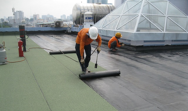 Thi công chống thấm sàn - mái cho khách sạn tại đường Bạch Đằng