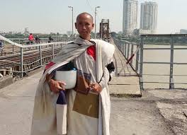 Sư thầy Thích Minh Tuệ 